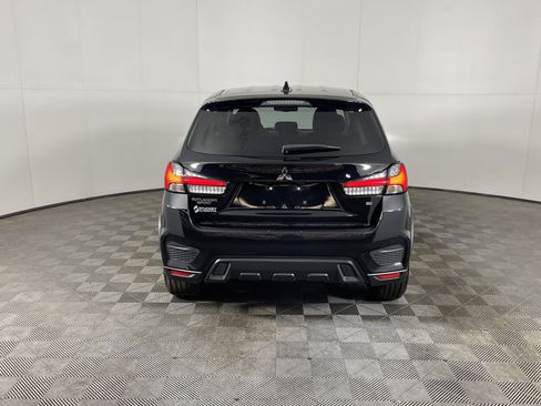 Used 2024 Mitsubishi Outlander Sport SE image 4