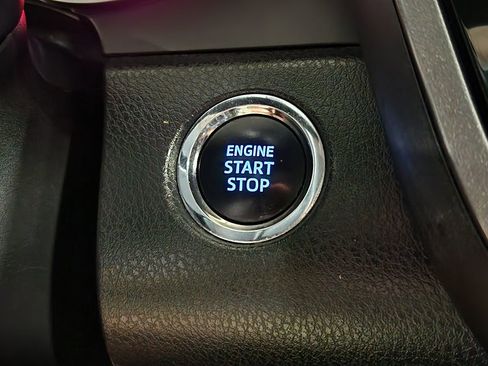 Used 2018 Toyota Camry XSE w/ Driver Assist Package image 40