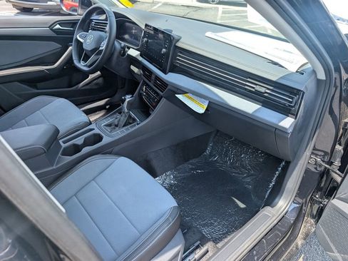 New 2025 Volkswagen Jetta SE image 23