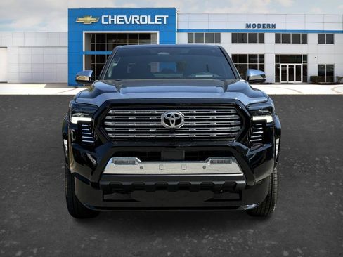 Used 2024 Toyota Tacoma Limited w/ Limited Package (LT) AWD/4WD image 7