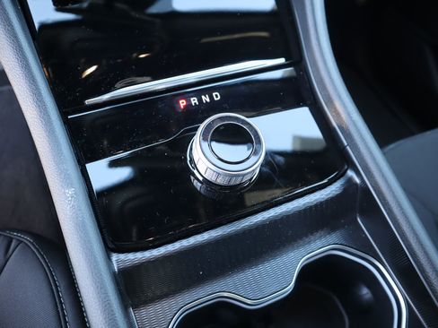 New 2026 Jeep Grand Cherokee Laredo image 8