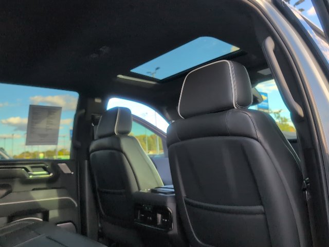 Used 2024 GMC Sierra 2500 AT4X AWD/4WD image 48