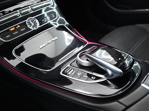 Used 2019 Mercedes-Benz E 63 AMG S image 35