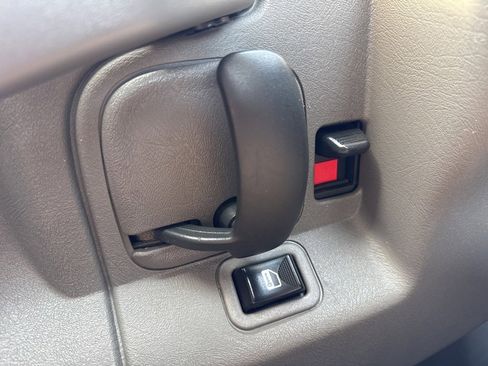 Used 2021 GMC Savana 3500 Extended w/ Power Convenience Package image 19