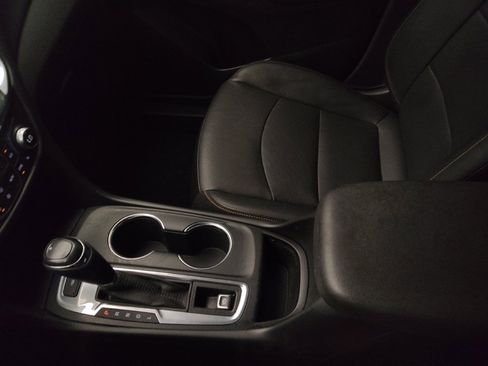 Used 2020 Chevrolet Equinox LT w/ Midnight Edition FWD image 26