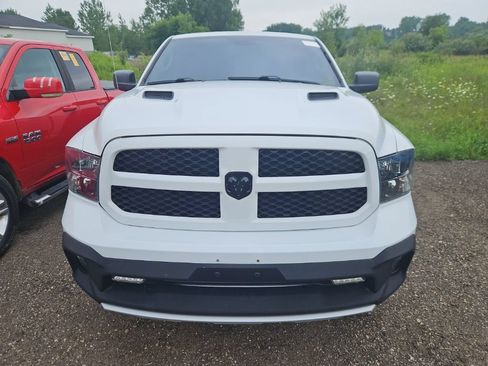 Used 2019 RAM 1500 Express w/ Wheel & Sound Group AWD/4WD image 2