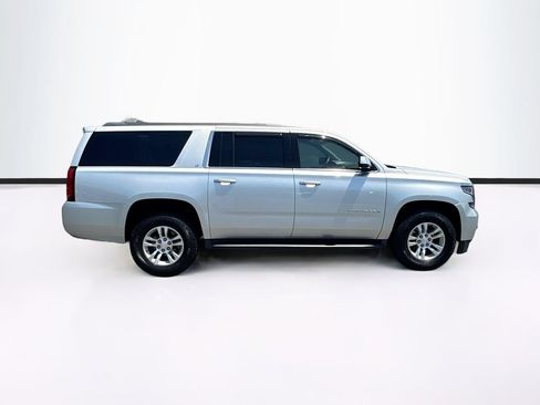 Used 2017 Chevrolet Suburban LT AWD/4WD image 11