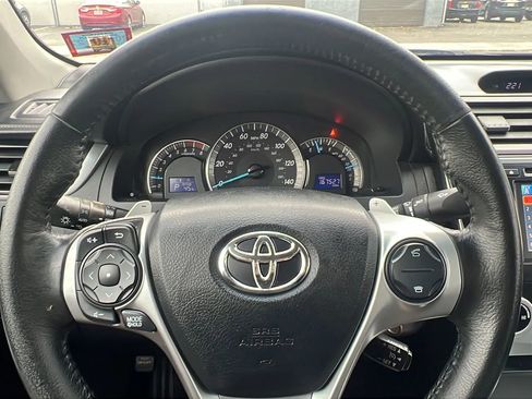 Used 2012 Toyota Camry XLE image 14