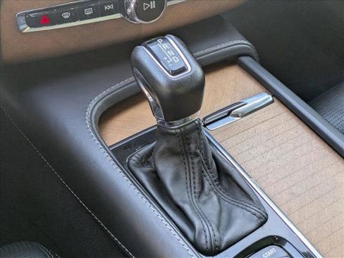 Used 2017 Volvo XC90 T6 Inscription w/ Vision Package image 23