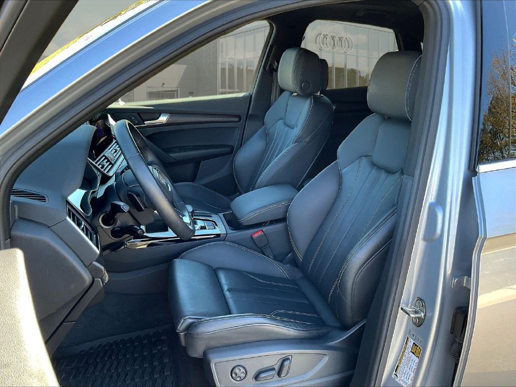Used 2023 Audi Q5 2.0T Premium AWD/4WD image 23