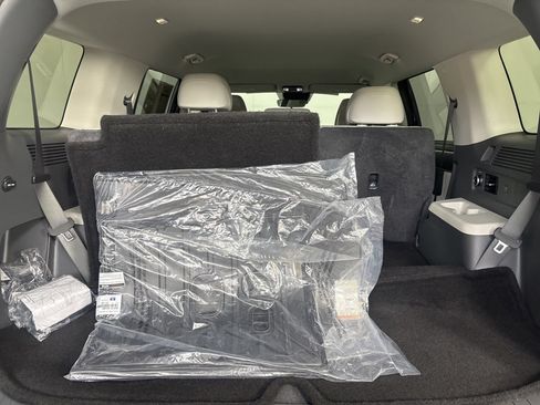 Used 2026 Hyundai Santa Fe SEL FWD image 27