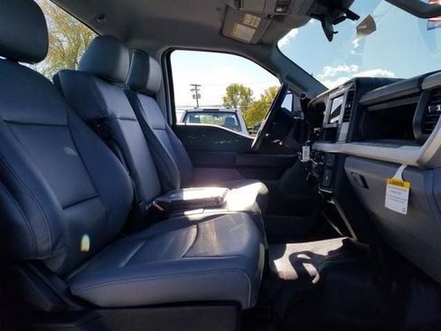 New 2026 Ford F550 4x4 Regular Cab Super Duty image 11