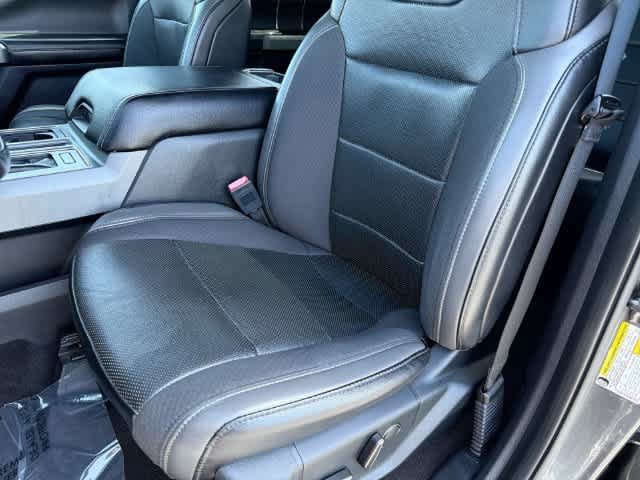 Used 2019 Ford F150 Raptor w/ Equipment Group 802A Luxury AWD/4WD image 17