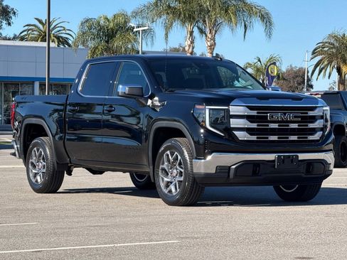 New 2026 GMC Sierra 1500 SLE w/ LPO, Black Badging Package image 7
