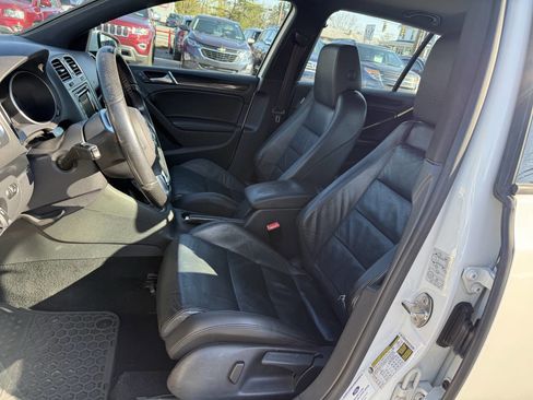 Used 2014 Volkswagen GTI Driver's Edition image 6