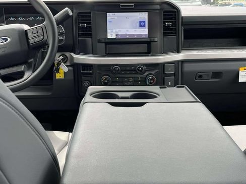 New 2026 Ford F250 XL w/ XL Chrome Package RWD image 18