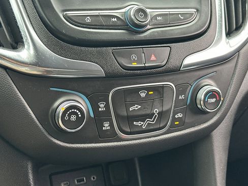 Used 2023 Chevrolet Equinox LT w/ LPO, Floor Liner Package image 20