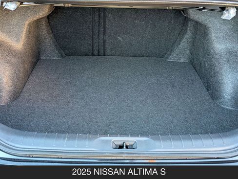 Certified 2025 Nissan Altima 2.5 S image 21
