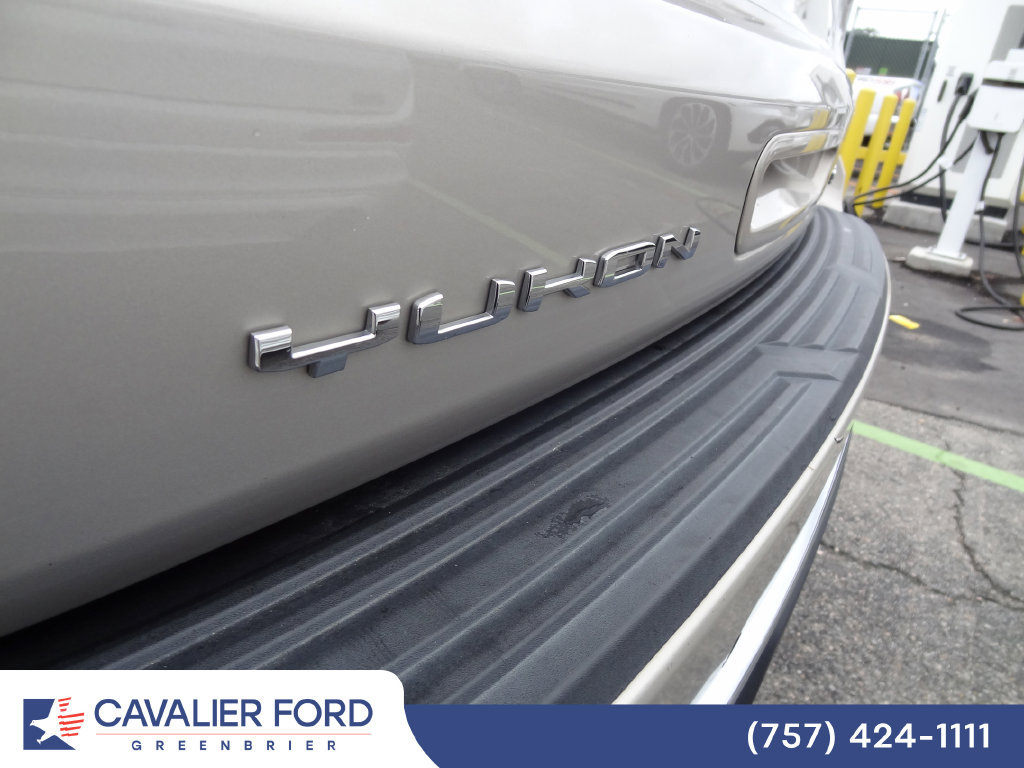 Used 2022 GMC Yukon XL SLT w/ SLT Luxury Package AWD/4WD image 6