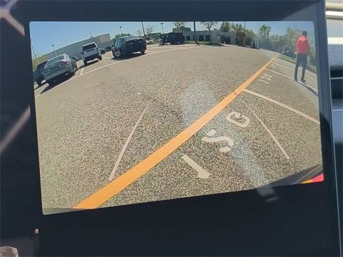 Used 2025 Tesla Model 3 Long Range image 19