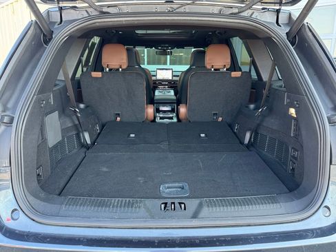 Used 2024 Lincoln Aviator Reserve w/ Equipment Group 201A image 31