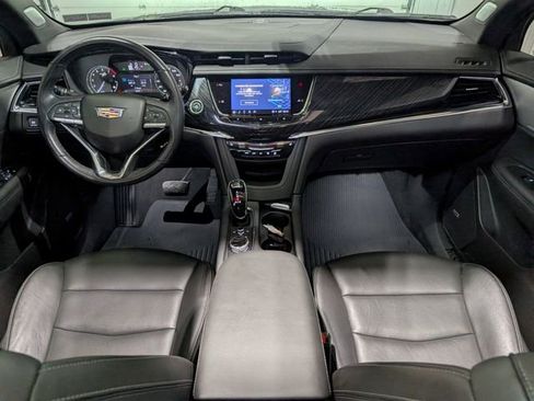 Used 2021 Cadillac XT6 Premium Luxury FWD image 13