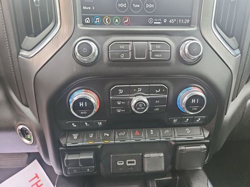 Used 2023 GMC Sierra 2500 Denali w/ Denali Ultimate Package image 18