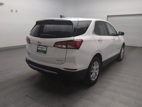 Used 2023 Chevrolet Equinox LT w/ Driver Convenience Package image 9