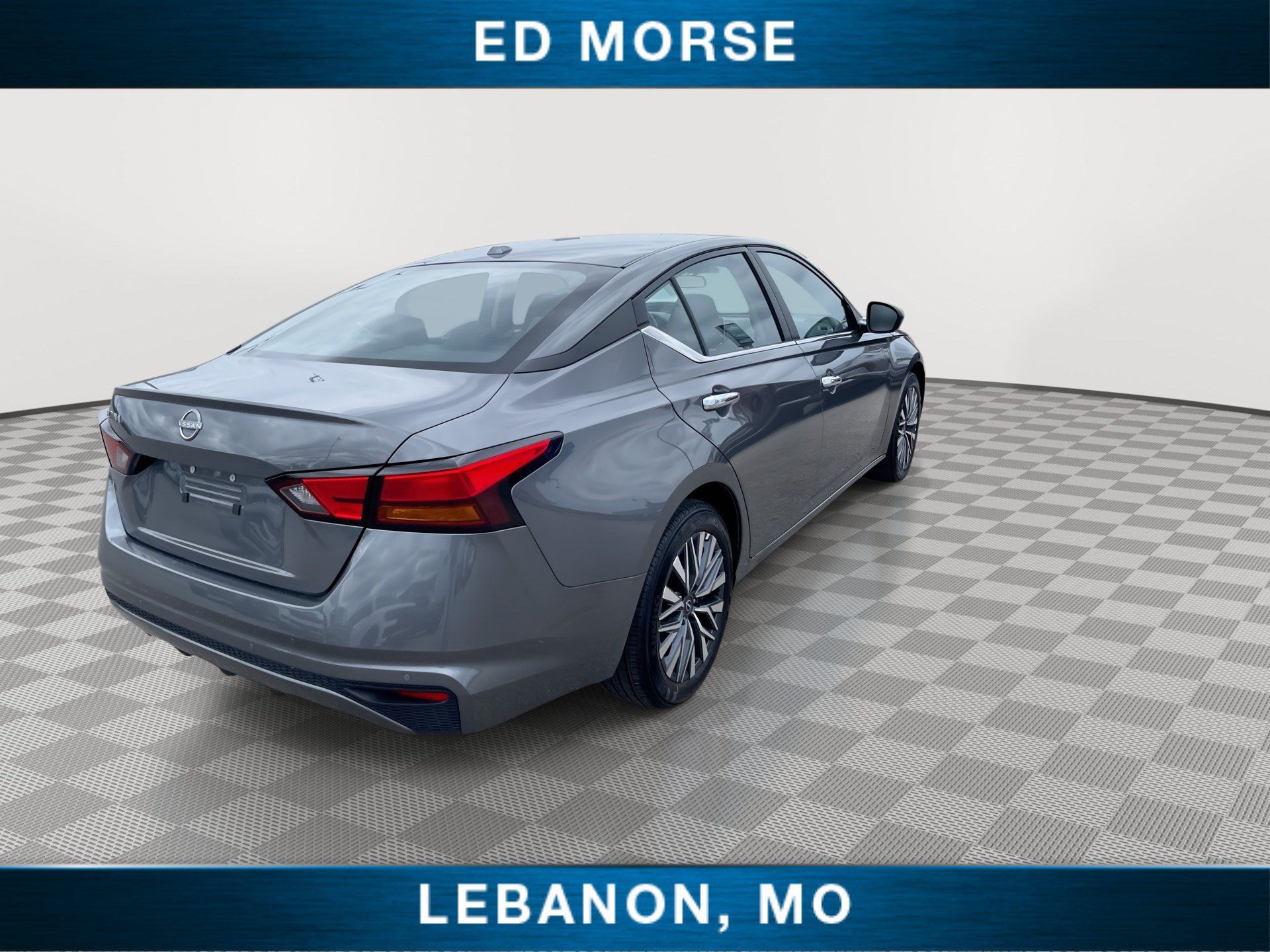 Used 2025 Nissan Altima 2.5 SV FWD image 8
