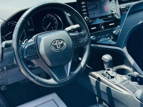 Used 2023 Toyota Camry SE image 7