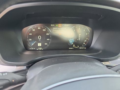 Used 2020 Volvo S60 T5 Momentum FWD image 17