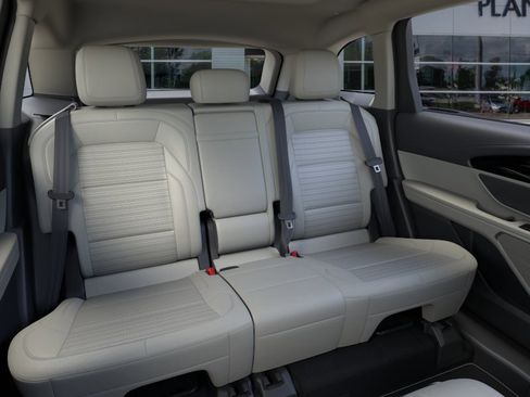 New 2026 Lincoln Nautilus Reserve w/ Jet Appearance Package AWD/4WD image 11