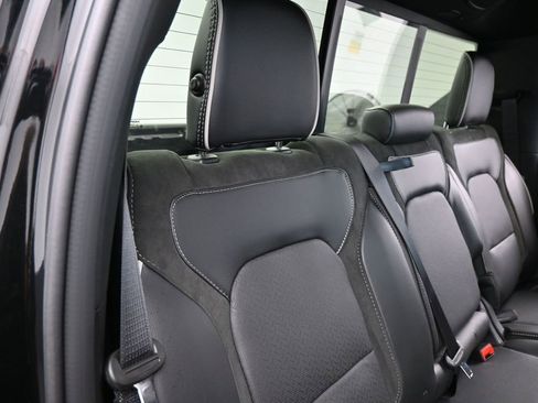 Used 2026 RAM 1500 Laramie AWD/4WD image 36