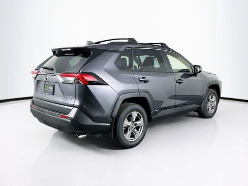 Used 2025 Toyota RAV4 XLE image 9