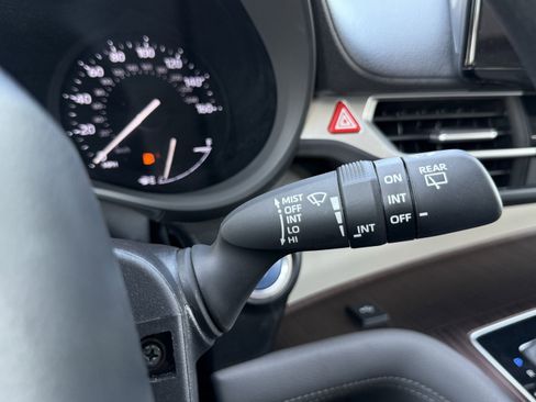 Used 2024 Toyota Sienna LE image 77