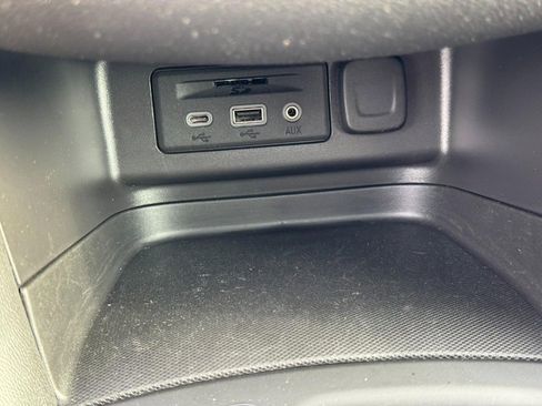 Certified 2024 Chevrolet Equinox LT FWD image 21