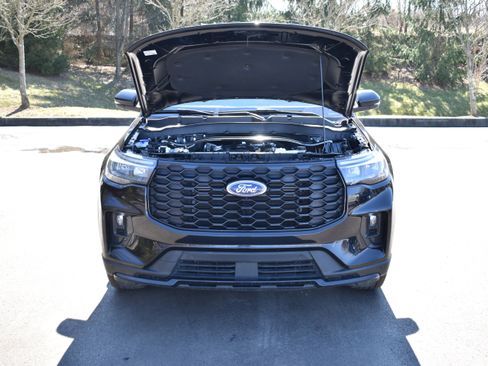 Used 2025 Ford Explorer ST-Line AWD/4WD image 21