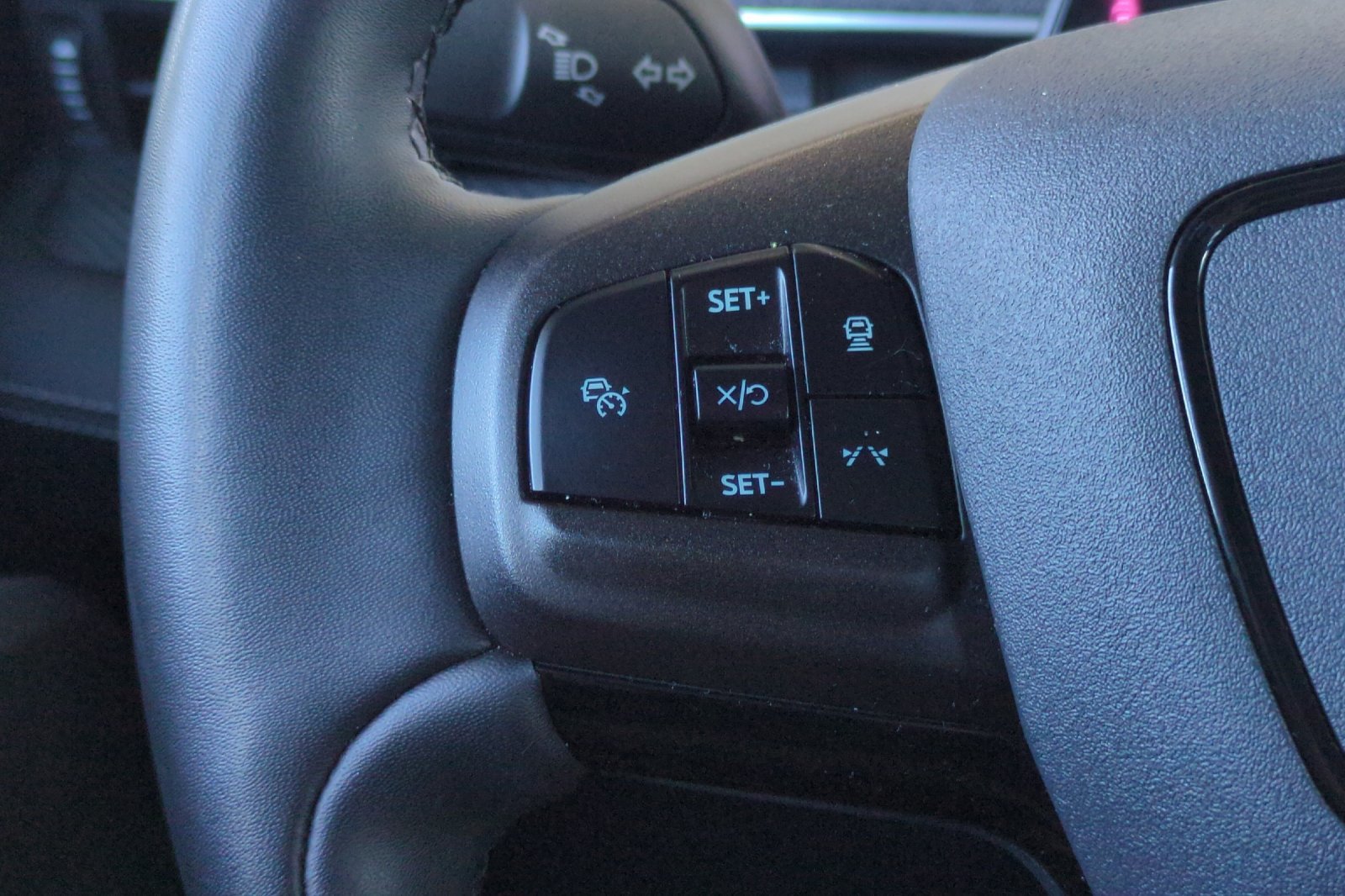 Used 2023 Ford Mustang Mach-E Premium AWD/4WD image 35