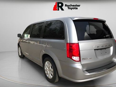 Used 2018 Dodge Grand Caravan SE image 5