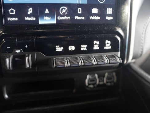 Used 2024 RAM 2500 Rebel w/ Towing Technology Group AWD/4WD image 24
