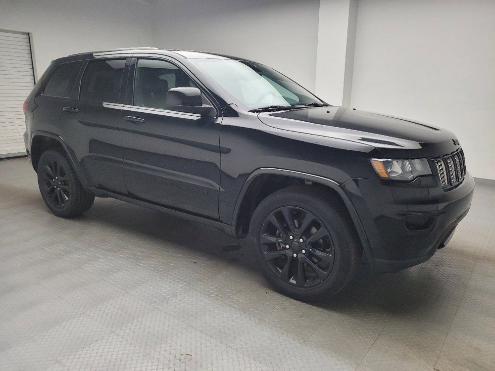 Used 2018 Jeep Grand Cherokee Altitude AWD/4WD image 11