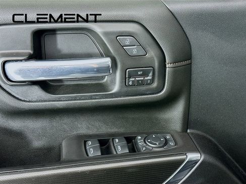 Used 2021 GMC Sierra 3500 AT4 w/ AT4 Premium Plus Package image 28