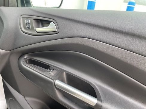 Used 2018 Ford Escape SE w/ SE Sync 3 Package image 19