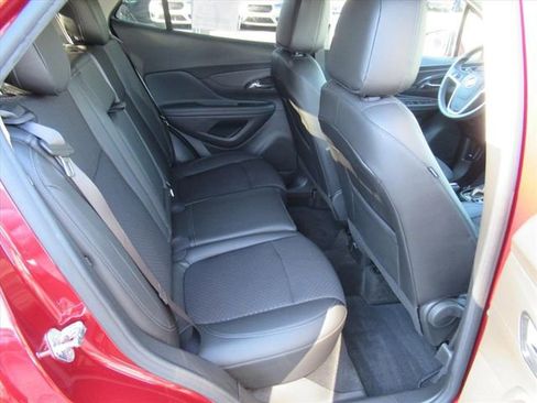 Used 2022 Buick Encore Preferred w/ Safety Package FWD image 27
