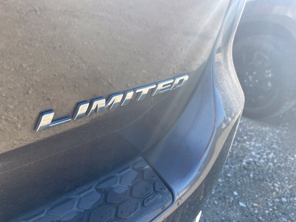Used 2016 Dodge Durango Limited w/ Nav & Power Liftgate Group RWD image 8