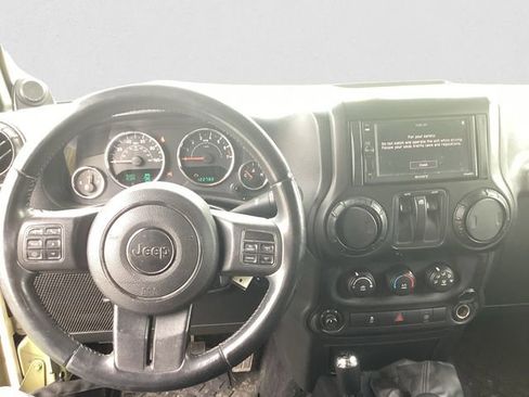 Used 2013 Jeep Wrangler Sahara w/ Connectivity Group AWD/4WD image 9