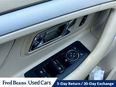 Used 2018 Ford Taurus SE FWD image 13