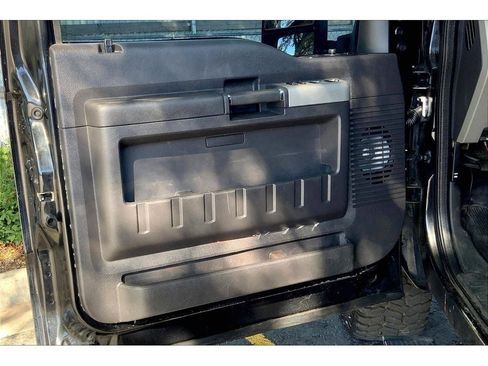 Used 2014 Ford F250 Lariat w/ Lariat Ultimate Package image 23