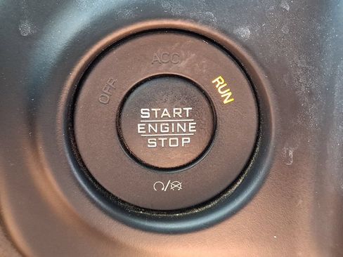 Used 2022 Jeep Wrangler Unlimited Sport AWD/4WD image 27