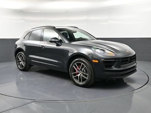 New 2026 Porsche Macan S AWD/4WD image 10